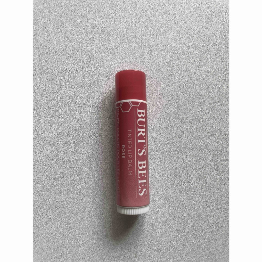 Burt's Bees Tinted Lip Balm Rose コスメ/美容のスキンケア/基礎化粧品(リップケア/リップクリーム)の商品写真