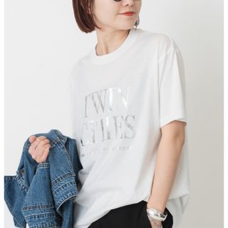 スピックアンドスパン(Spick & Span)の箔ロゴプリントTシャツ(Tシャツ/カットソー(半袖/袖なし))