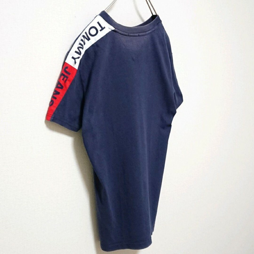 TOMMY JEANS(トミージーンズ)のトミー ジーンズ スリーブ 袖 ロゴ  刺繍 半袖 Tシャツ メンズのトップス(Tシャツ/カットソー(半袖/袖なし))の商品写真