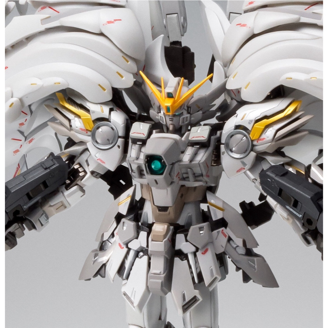 BANDAI(バンダイ)のウイングガンダムスノーホワイトプレリュード【15周年特別販売】 エンタメ/ホビーのおもちゃ/ぬいぐるみ(プラモデル)の商品写真