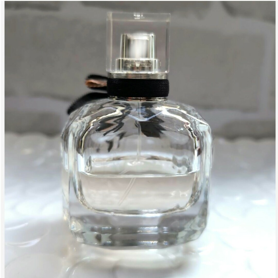 Yves Saint Laurent(イヴサンローラン)のイヴサンローラン　モンパリリュミエールオードトワレ　50mL コスメ/美容の香水(香水(女性用))の商品写真