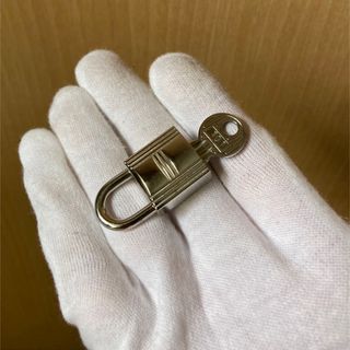 エルメス(Hermes)の【極美品】HERMES エルメス　カデナ　パドロック  シルバー　101番(その他)