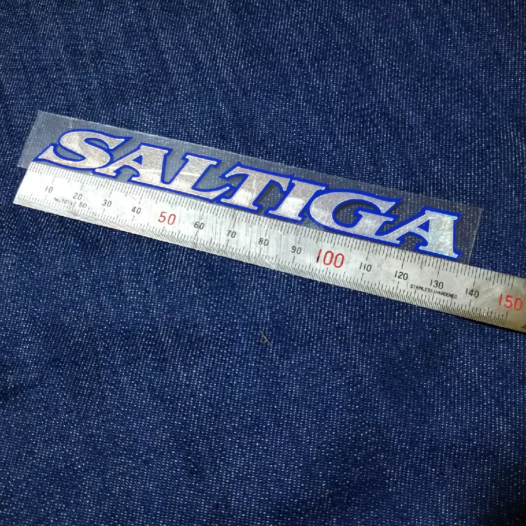 DAIWA(ダイワ)のダイワ　ソルティガ　ステッカー　13.5cm×1.5cm スポーツ/アウトドアのフィッシング(ルアー用品)の商品写真