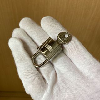 エルメス(Hermes)の【美品〜極美品】HERMES エルメス　カデナ　パドロック  シルバー　121番(その他)