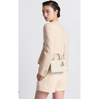 クリスチャンディオール(Christian Dior)の新作  未使用　Dior ディオール DIOR BOOK TOTE (トートバッグ)