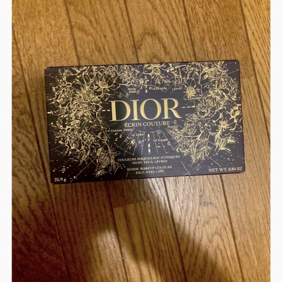 Dior(ディオール)のDior エクランクチュール マルチユースパレット　クリスマスコフレ コスメ/美容のキット/セット(コフレ/メイクアップセット)の商品写真