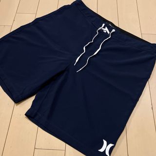 ハーレー Hurley サーフパンツ　ボードショーツ　海パン　ハーフパンツ　紺色