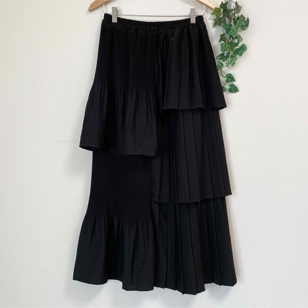 L＊黒 ティアードスカート 個性的 アシンメトリー ロングスカート ブラック レディースのスカート(ロングスカート)の商品写真