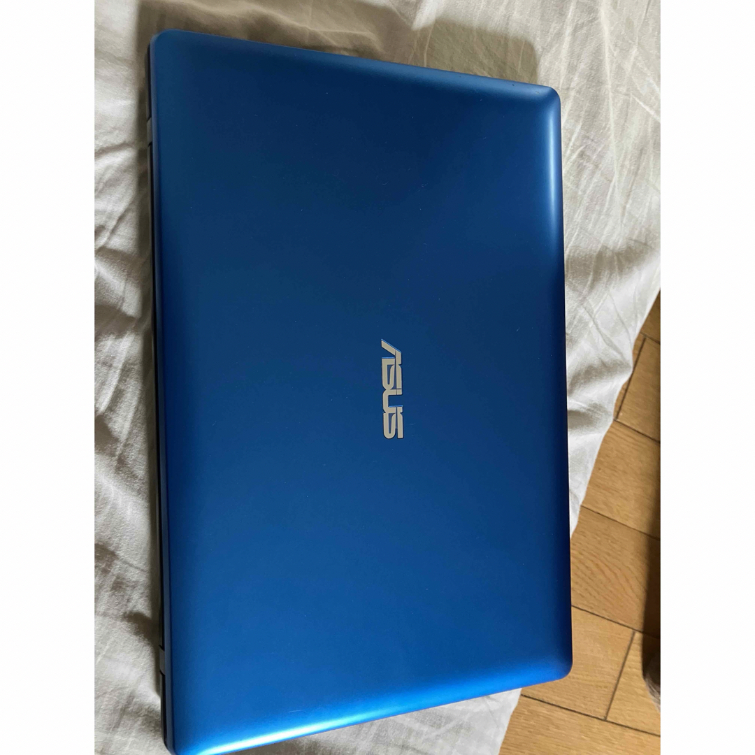 ASUS(エイスース)の【中古】ASUS 200CA ブルー スマホ/家電/カメラのPC/タブレット(ノートPC)の商品写真