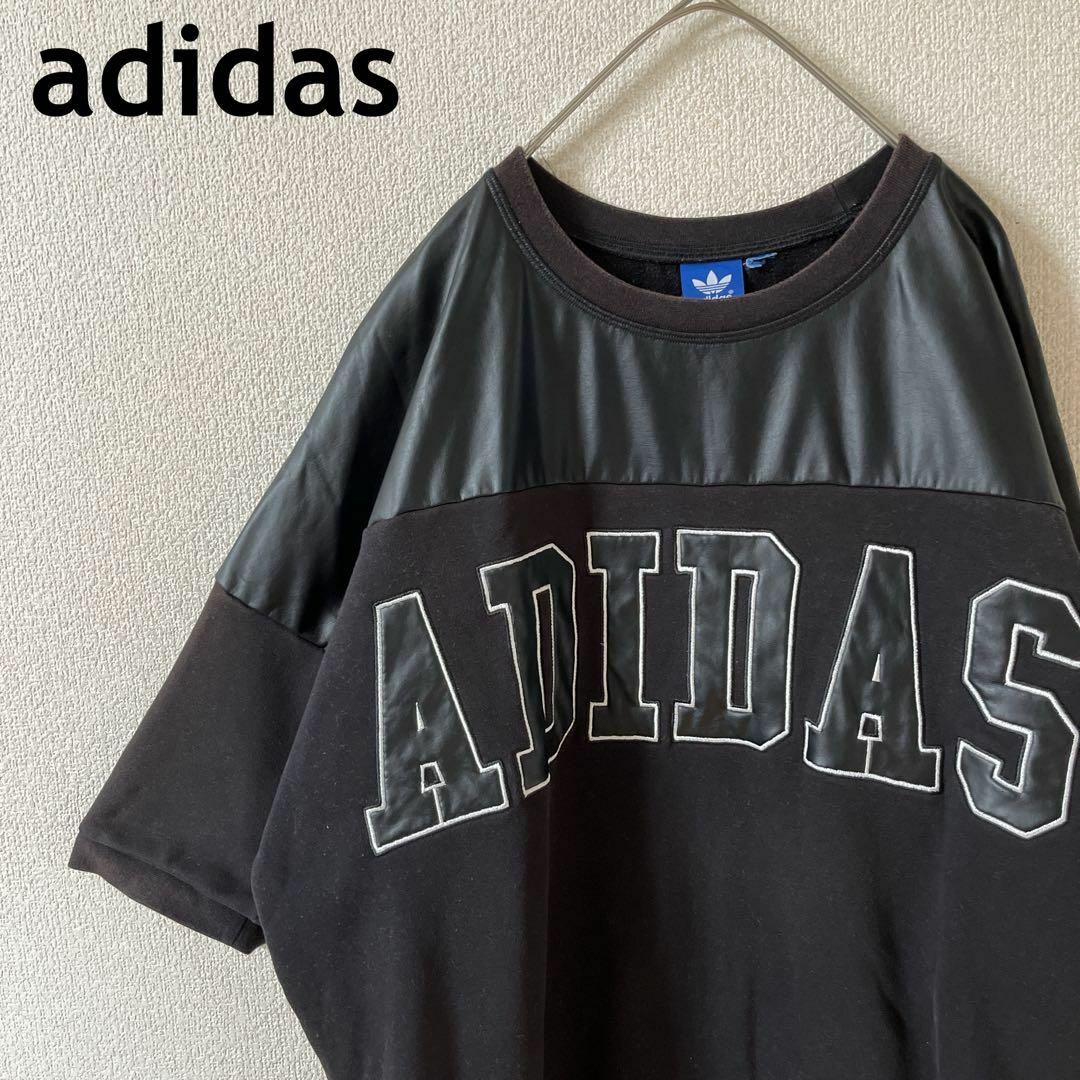 P3 adidas フェイクレザーtシャツ 半袖　黒合皮　ラグラン　XLメンズ程 メンズのトップス(スウェット)の商品写真