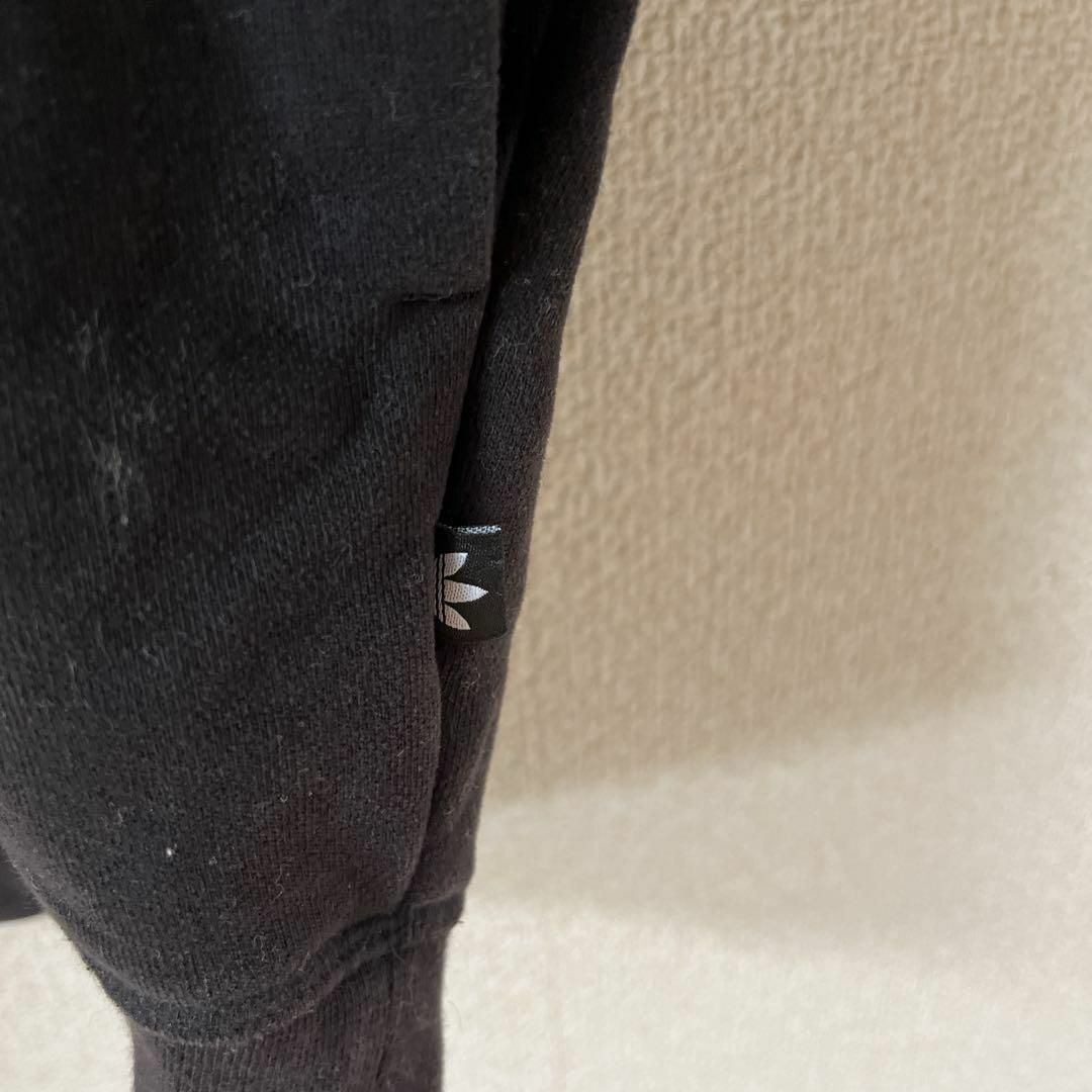 P3 adidas フェイクレザーtシャツ 半袖　黒合皮　ラグラン　XLメンズ程 メンズのトップス(スウェット)の商品写真