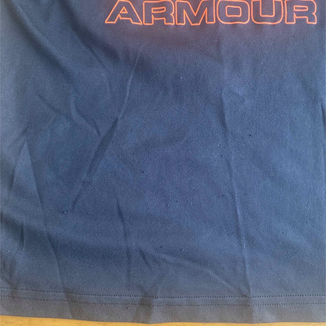 UNDER ARMOUR(アンダーアーマー)のアンダーアーマTシャツ130cm キッズ/ベビー/マタニティのキッズ服男の子用(90cm~)(Tシャツ/カットソー)の商品写真