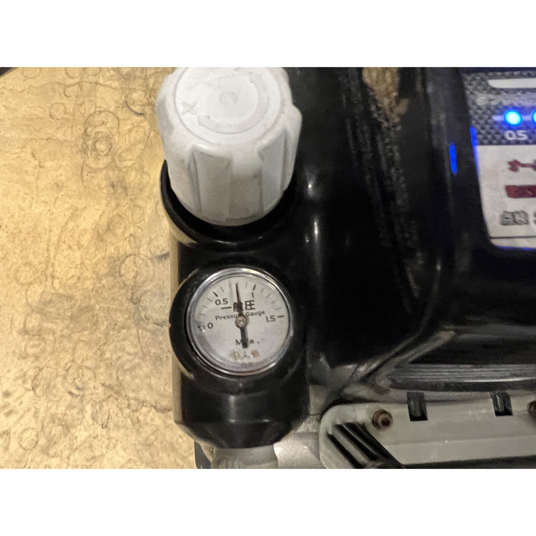良品　日立工機 高圧常圧EC1445Hエアーコンプレッサーエア漏れ無し その他のその他(その他)の商品写真