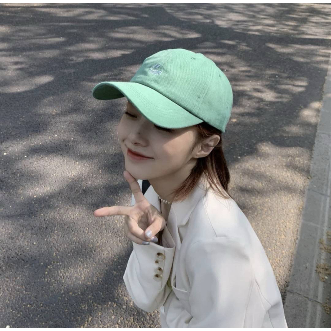 キャップ ロゴ スマイル レディース シンプル 韓国 グリーン 紫外線対策 帽子 キッズ/ベビー/マタニティのこども用ファッション小物(帽子)の商品写真