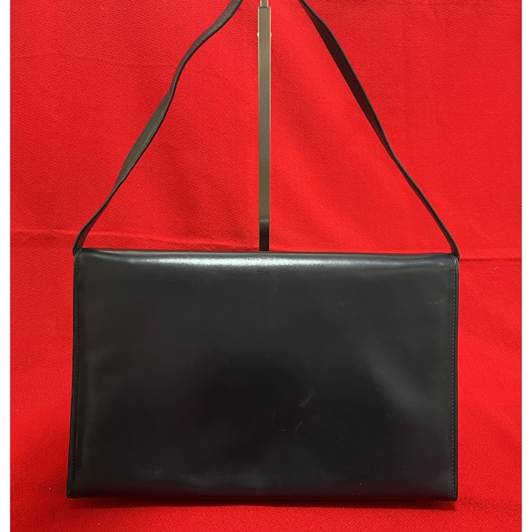 Gucci(グッチ)のGUCCI グッチ　ショルダー　バッグ　カバン　大容量　GG 金具　ネイビー　紺 レディースのバッグ(ショルダーバッグ)の商品写真