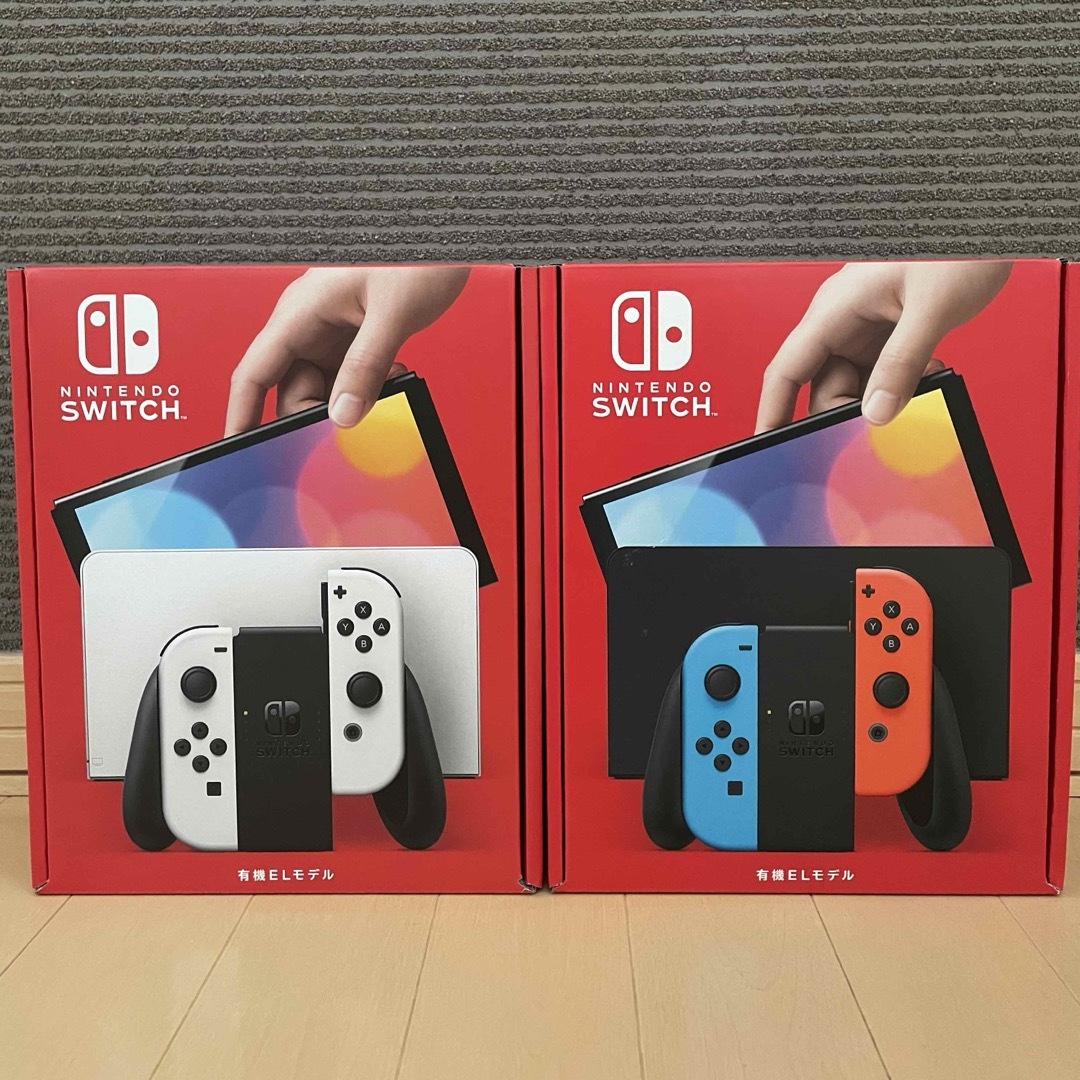 Nintendo Switch(ニンテンドースイッチ)のNintendo Switch有機elモデル2台 エンタメ/ホビーのゲームソフト/ゲーム機本体(家庭用ゲーム機本体)の商品写真