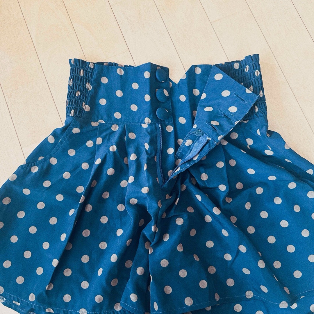 新品M　キュロットスカート　ショートパンツ  ドット水玉　ネイビー　ハイウエスト レディースのパンツ(キュロット)の商品写真