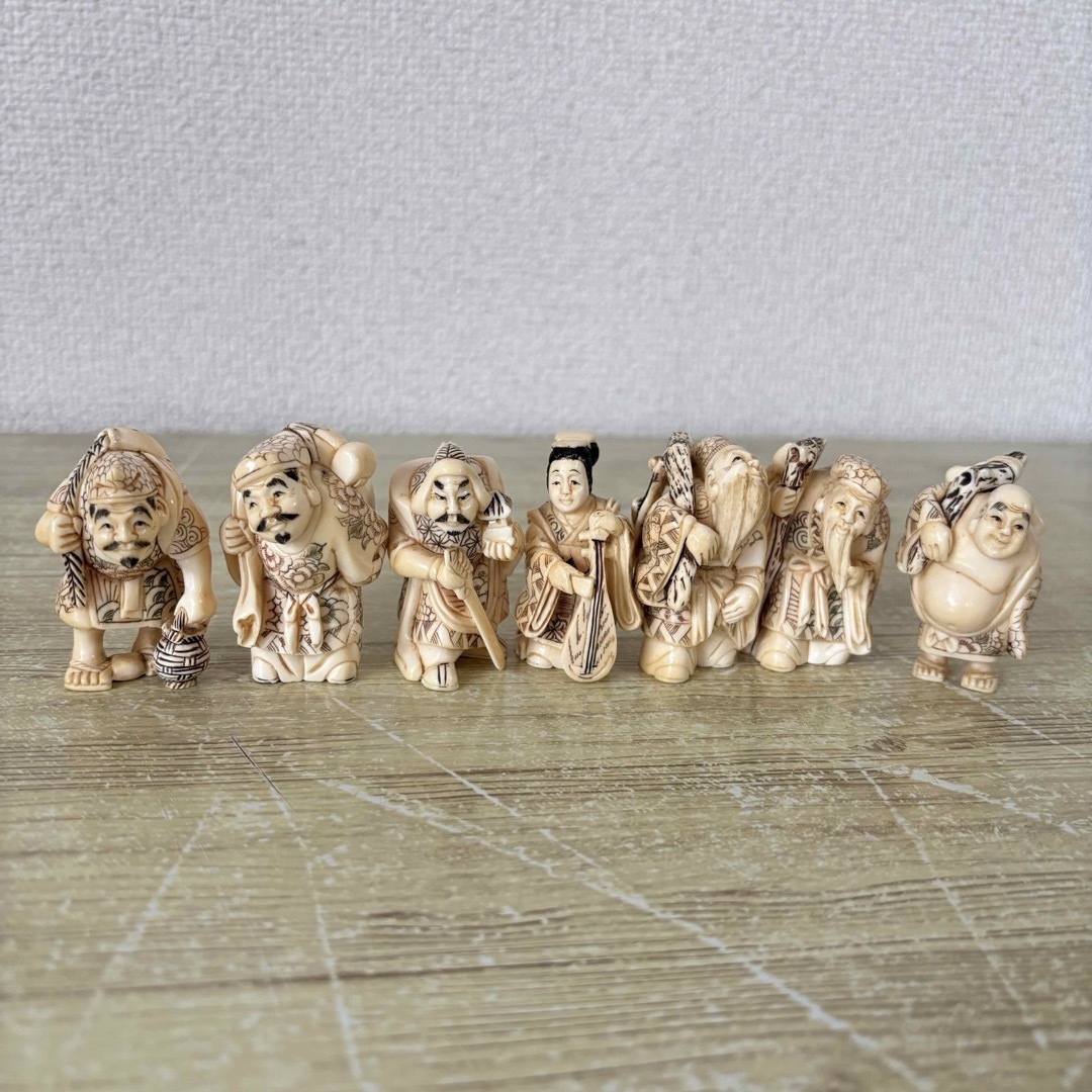 象牙風 置物 よく 七福神 在銘 广晴 時代物 現状品 箱付 象牙風 置物 よく 七福神 在銘 广晴 時代物 現状品 箱付