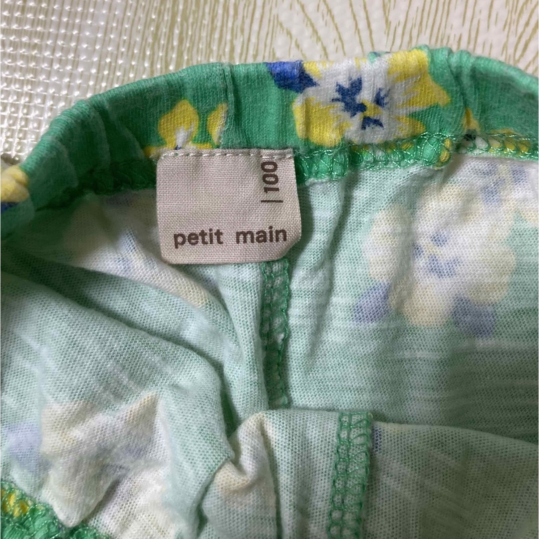 petit main(プティマイン)のプティマイン　花柄ショートパンツ　サイズ100 キッズ/ベビー/マタニティのキッズ服女の子用(90cm~)(パンツ/スパッツ)の商品写真