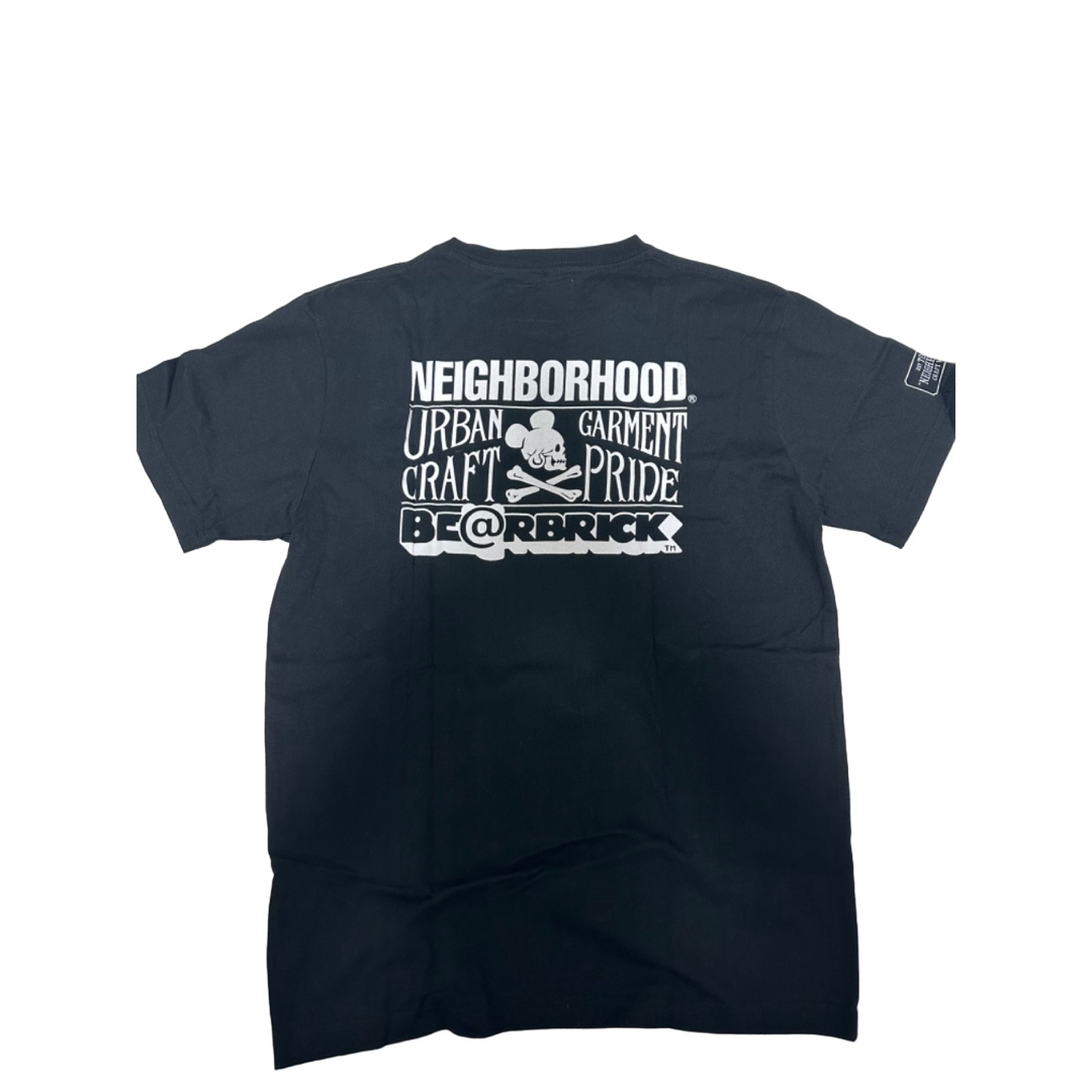 NEIGHBORHOOD(ネイバーフッド)の【新品】ネイバーフッド×ベアブリックTシャツ　サイズM メンズのトップス(Tシャツ/カットソー(半袖/袖なし))の商品写真