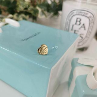 ティファニー(Tiffany & Co.)のリターントゥティファニー　ハートタグスタッドピアス　Ꮶ18イエローゴールド　片方(ピアス)