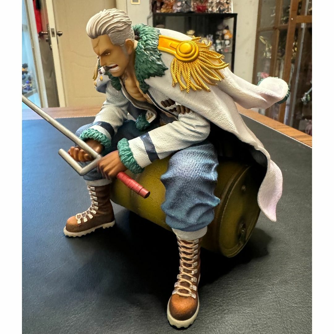 ワンピース スモーカー フィギュア ガレージキット BTスタジオ ワンピース スモーカー フィギュア ガレージキット BTスタジオ