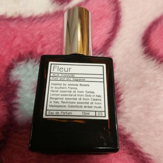 オゥパラディ(AUX PARADIS)のパルファム オゥパラディ　フルール　15ml(香水(女性用))