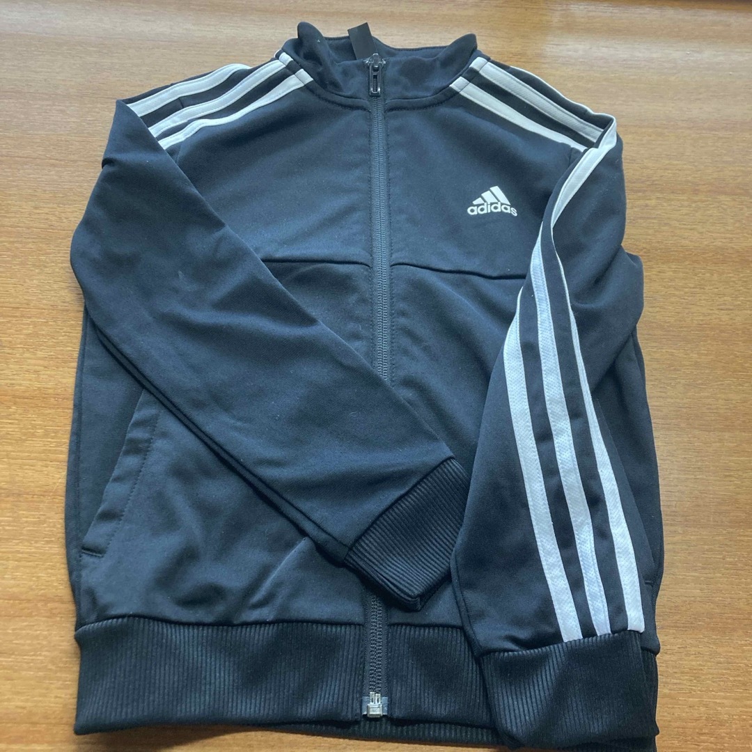 adidas(アディダス)のアディダス　ジャージ　上 キッズ/ベビー/マタニティのキッズ服男の子用(90cm~)(ジャケット/上着)の商品写真