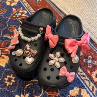 クロックス(crocs)の美品　クロックス　サンダル　22cm(サンダル)