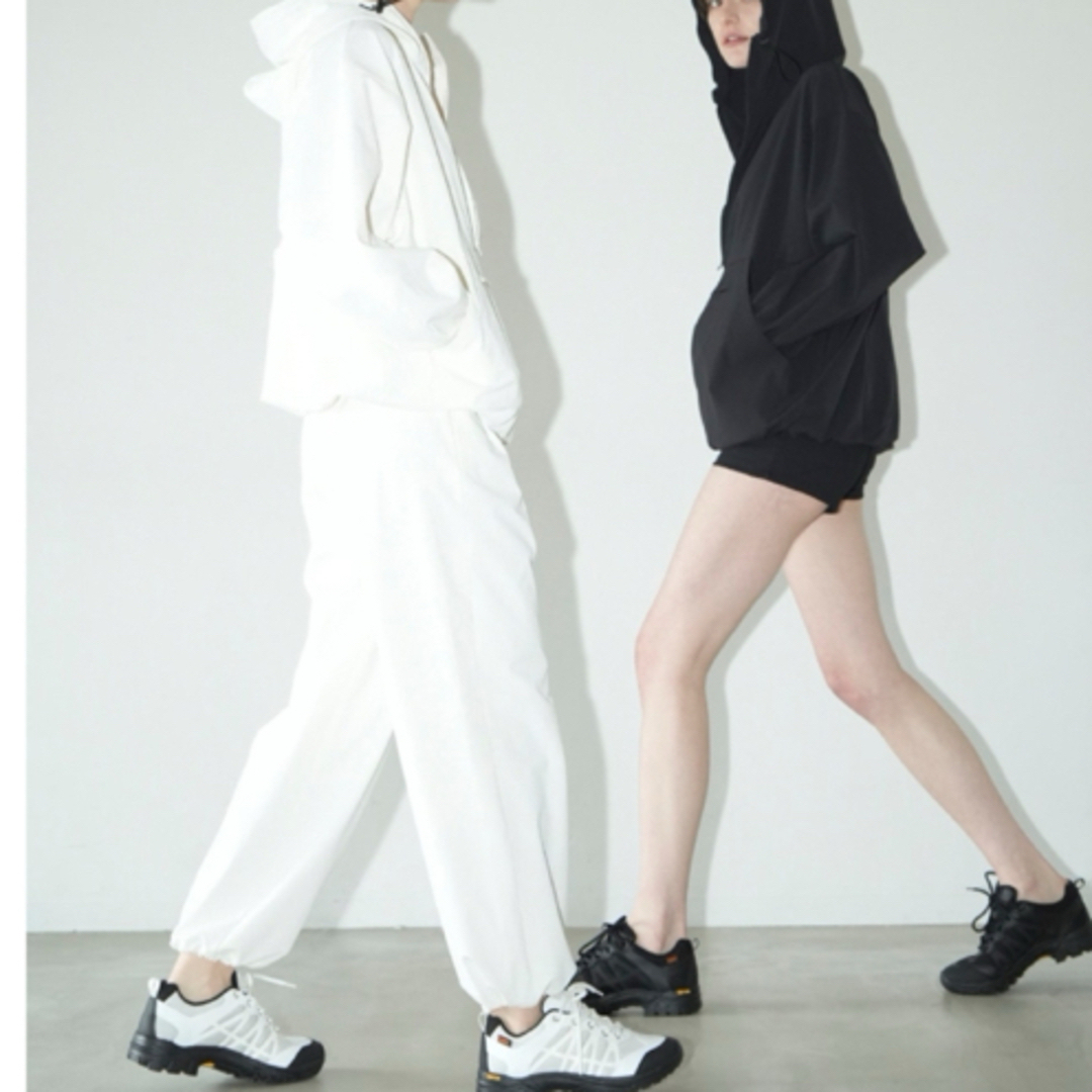 CLANE(クラネ)のCLANE 2WAY ADJUST RASH GUARD TUCK PANTS レディースのパンツ(カジュアルパンツ)の商品写真