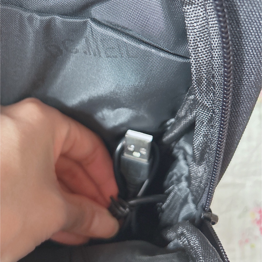 ピカチュウ　ボディバック メンズのバッグ(ボディーバッグ)の商品写真