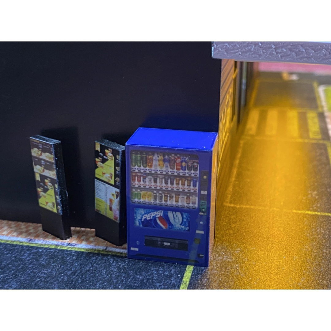 1/64スケール　ペプシタイプ　自動販売機　自販機　ジオラマ　フィギュア　ミニ ハンドメイドのおもちゃ(フィギュア)の商品写真
