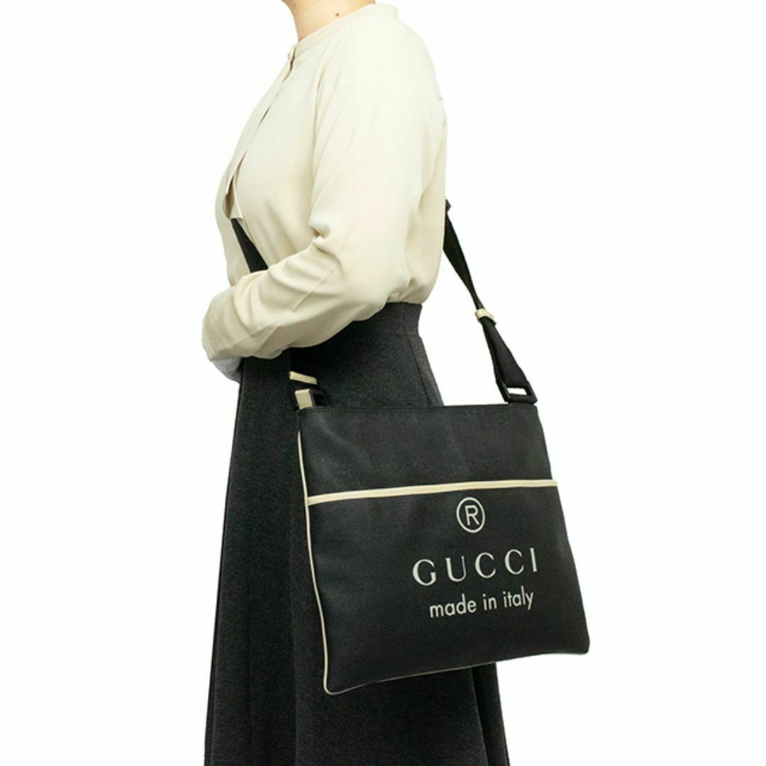 Gucci(グッチ)の【全額返金保証・送料無料】グッチのショルダーバッグ・正規品・美品・ロゴプリント メンズのバッグ(ショルダーバッグ)の商品写真