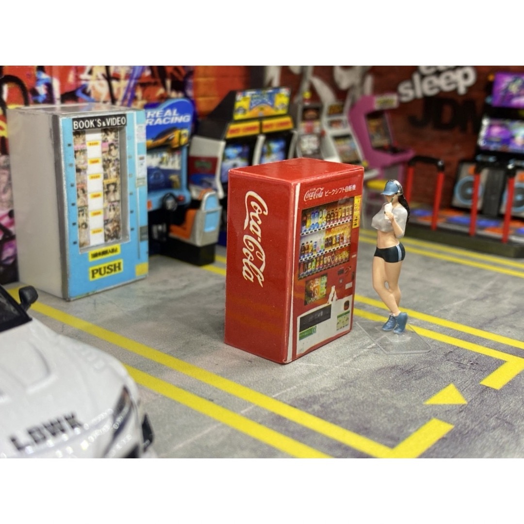 1/64スケール　コーラタイプ　自動販売機　自販機　ジオラマ　フィギュア　ミニ ハンドメイドのおもちゃ(フィギュア)の商品写真