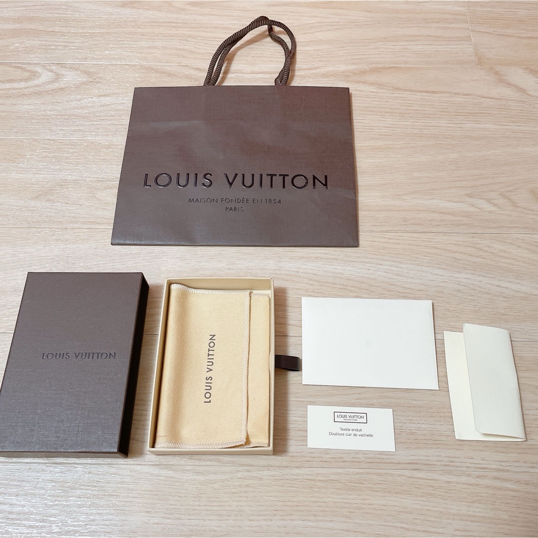 LOUIS VUITTON(ルイヴィトン)のLOUIS VUITTON キーケース4連 ルイヴィトン ミュルティクレ4 レディースのファッション小物(キーケース)の商品写真