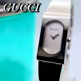 グッチ(Gucci)の美品 GUCCI バングルウォッチ スクエア シルバー レディース腕時計 010(腕時計)