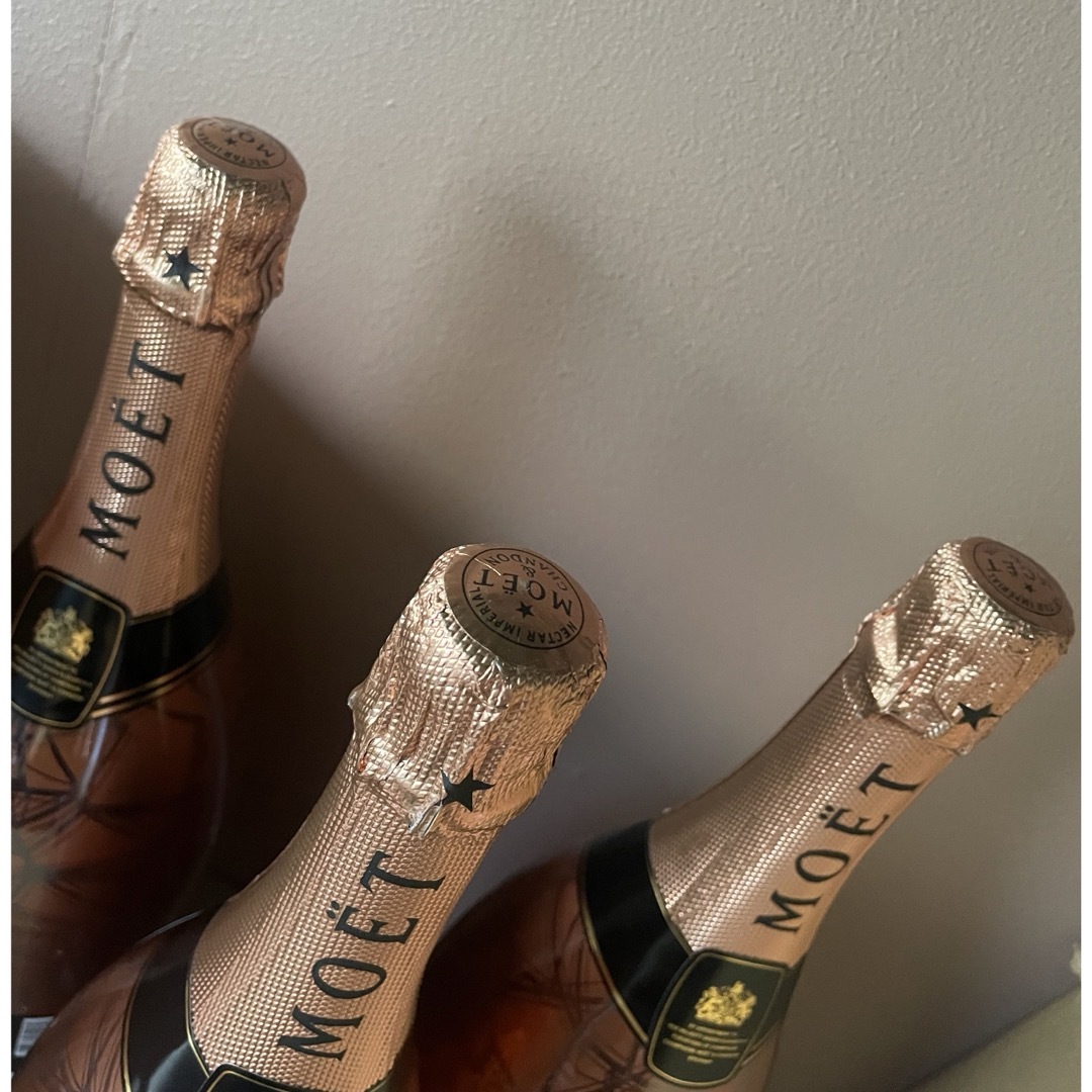 MOËT & CHANDON(モエエシャンドン)のモエエシャンドン　ネクターアンペリロゼドライ*マグナムサイズ！ダミーボトル3本！ インテリア/住まい/日用品のキッチン/食器(アルコールグッズ)の商品写真