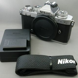 ニコン(Nikon)のニコン　Zfc(ミラーレス一眼)