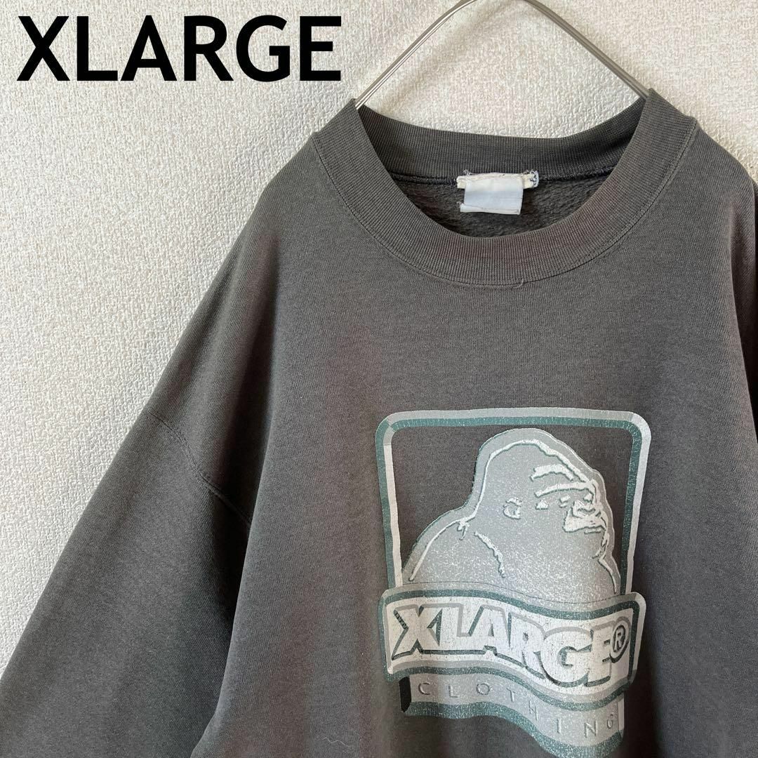 XLARGE(エクストララージ)のQ2 エクストララージ　スウェットトレーナー　ロゴ　M〜Ｌメンズ 灰 メンズのトップス(スウェット)の商品写真