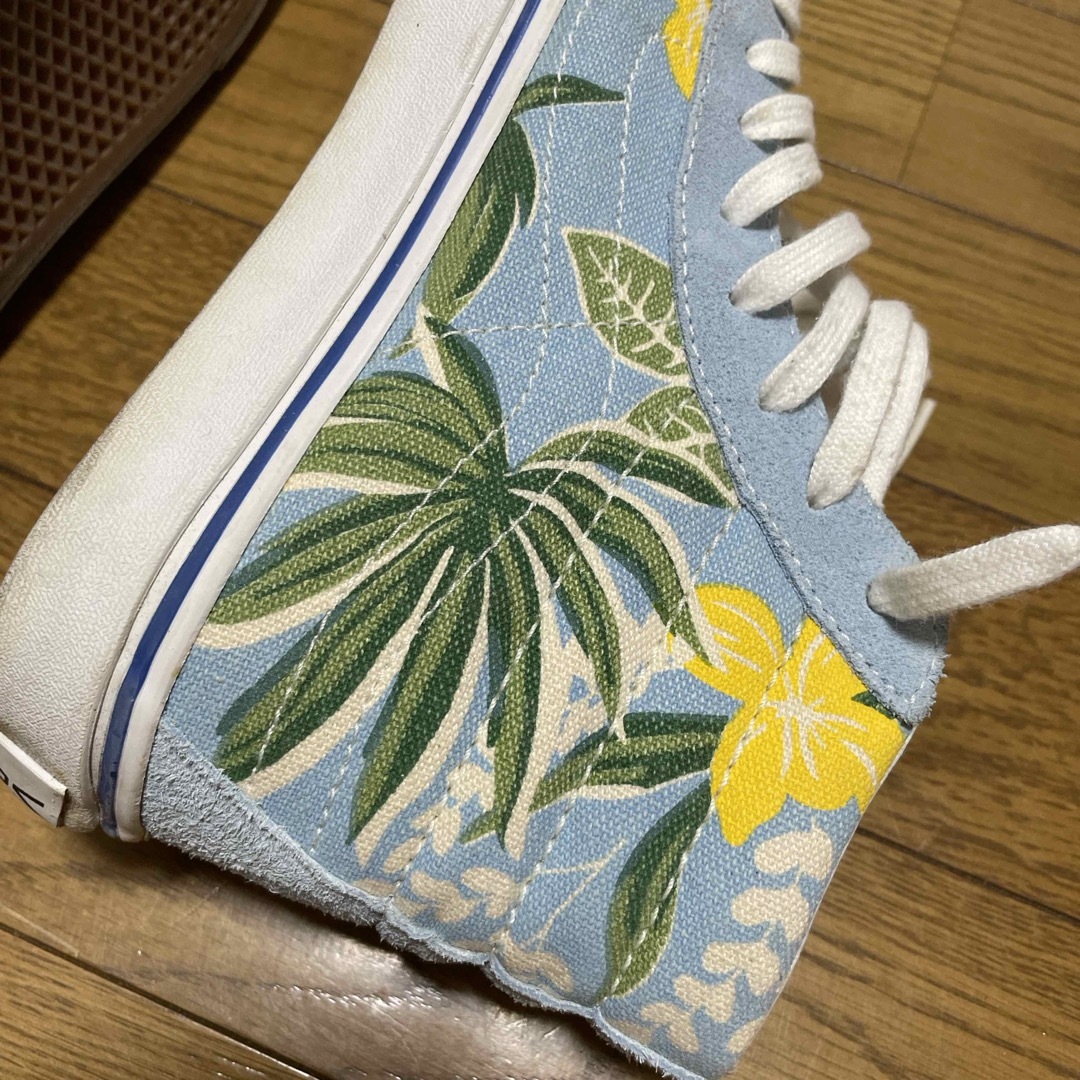 VANS(ヴァンズ)のVANS オールドスクール　ハイカット レディースの靴/シューズ(スニーカー)の商品写真