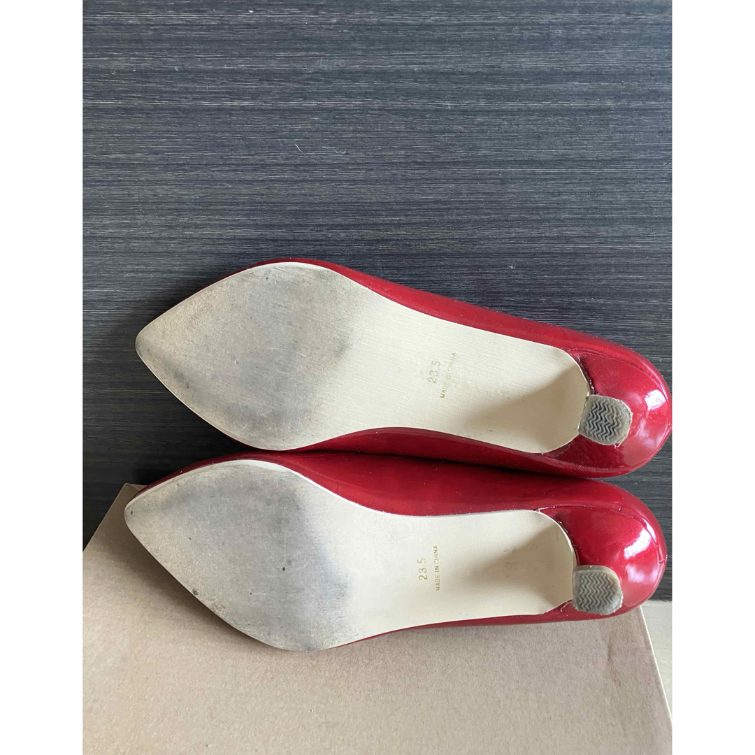 b-tytto(ビティット)のエナメルパンプス⭐️赤⭐️23.5⭐️幅広 レディースの靴/シューズ(ハイヒール/パンプス)の商品写真