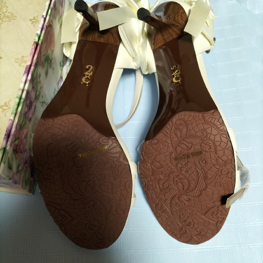 MAYLA ヴァイオレット・エヴァーガーデン アイコニック サンダル　ゼーゲン レディースの靴/シューズ(サンダル)の商品写真