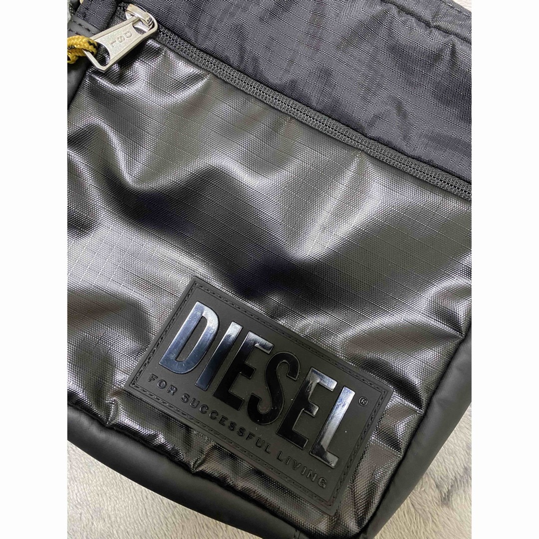 DIESEL(ディーゼル)のDIESEL ショルダーバッグ メンズのバッグ(ショルダーバッグ)の商品写真