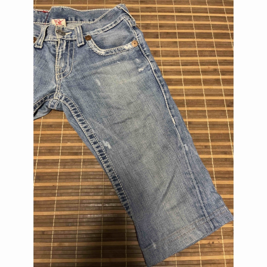 True Religion(トゥルーレリジョン)の トゥルーレリジョン デニムハーフパンツ  USA製 ダメージ加工 メンズのパンツ(デニム/ジーンズ)の商品写真