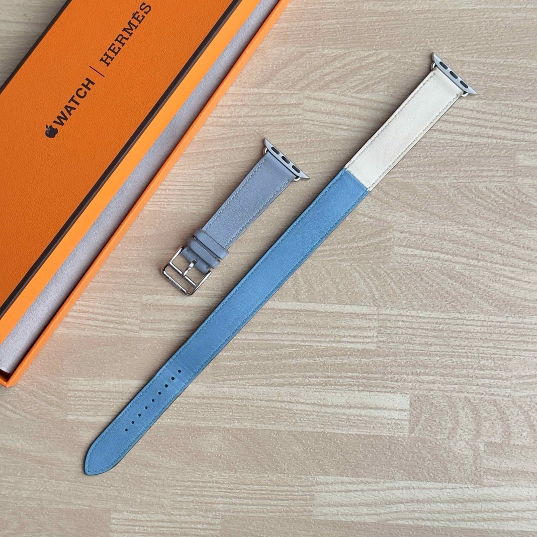 Apple(アップル)の1788 Apple Watch エルメス　ブルー　HERMES 二重　バンド レディースのファッション小物(腕時計)の商品写真