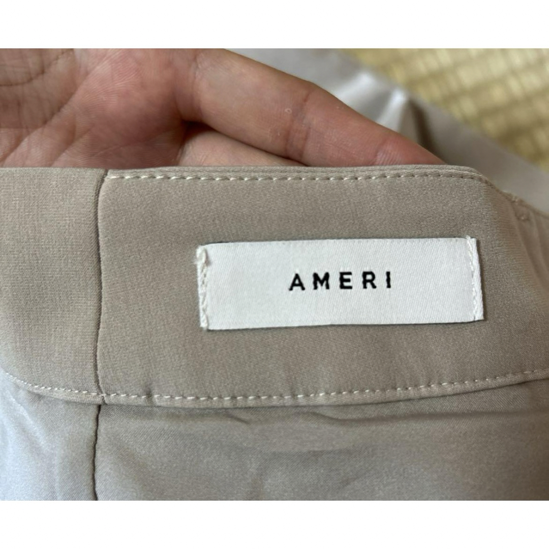 Ameri VINTAGE(アメリヴィンテージ)のAmeri CUFFS MOTIF TAPERED PANTS レディースのパンツ(その他)の商品写真