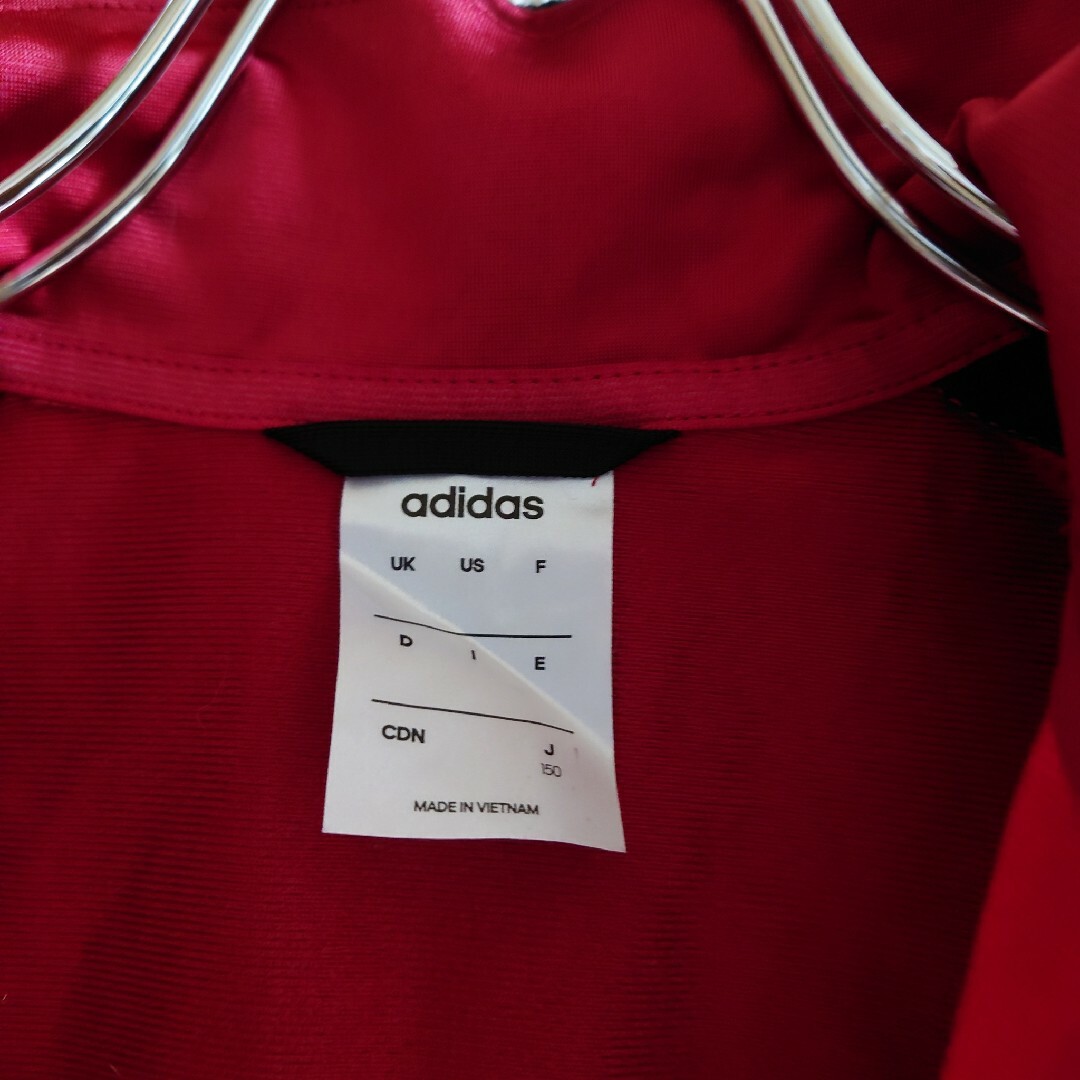 adidas(アディダス)のadidasジャージ上下130 キッズ/ベビー/マタニティのキッズ服男の子用(90cm~)(その他)の商品写真