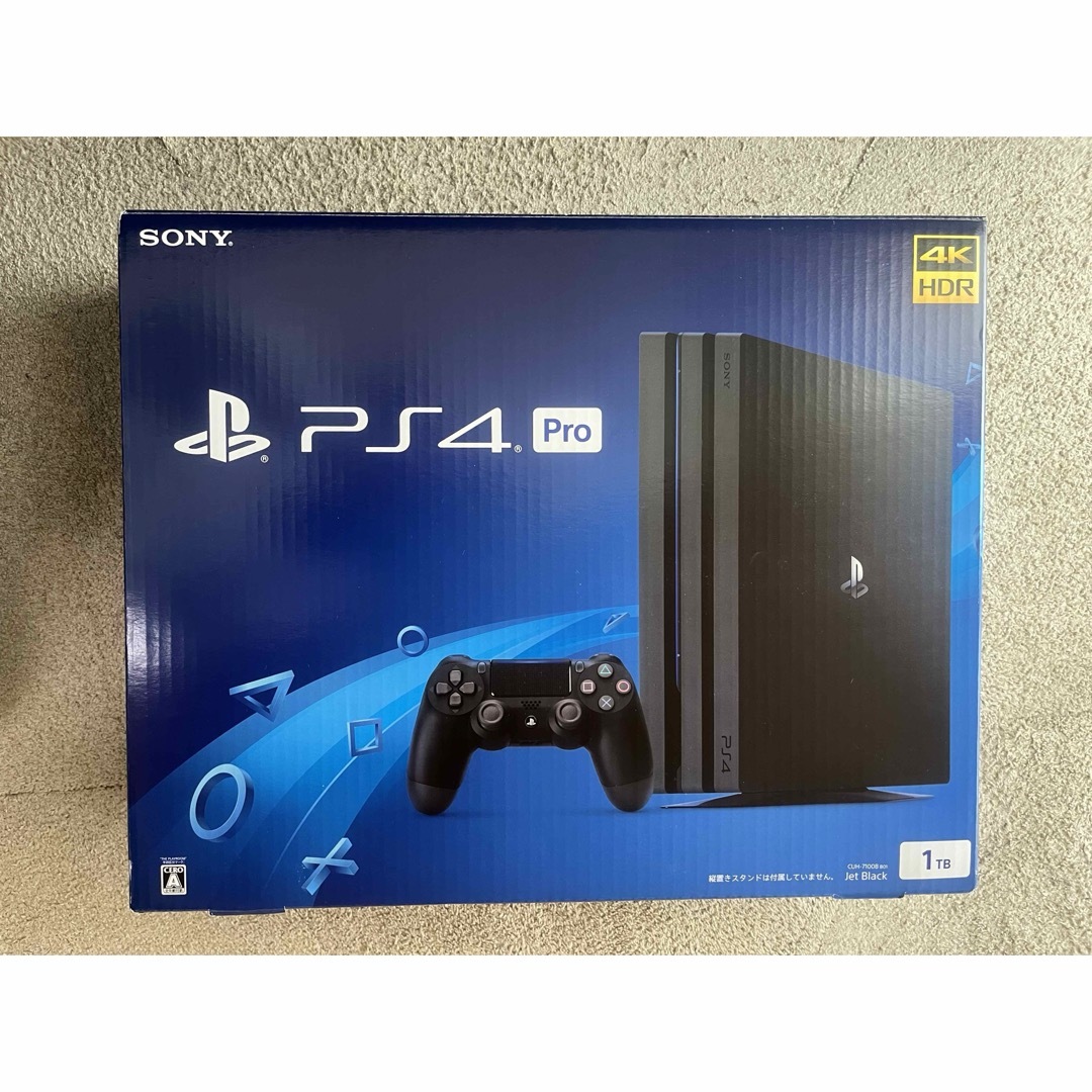 SONY(ソニー)のPlayStation®4 Pro ブラック 1TB CUH-7100B B01 エンタメ/ホビーのゲームソフト/ゲーム機本体(家庭用ゲーム機本体)の商品写真