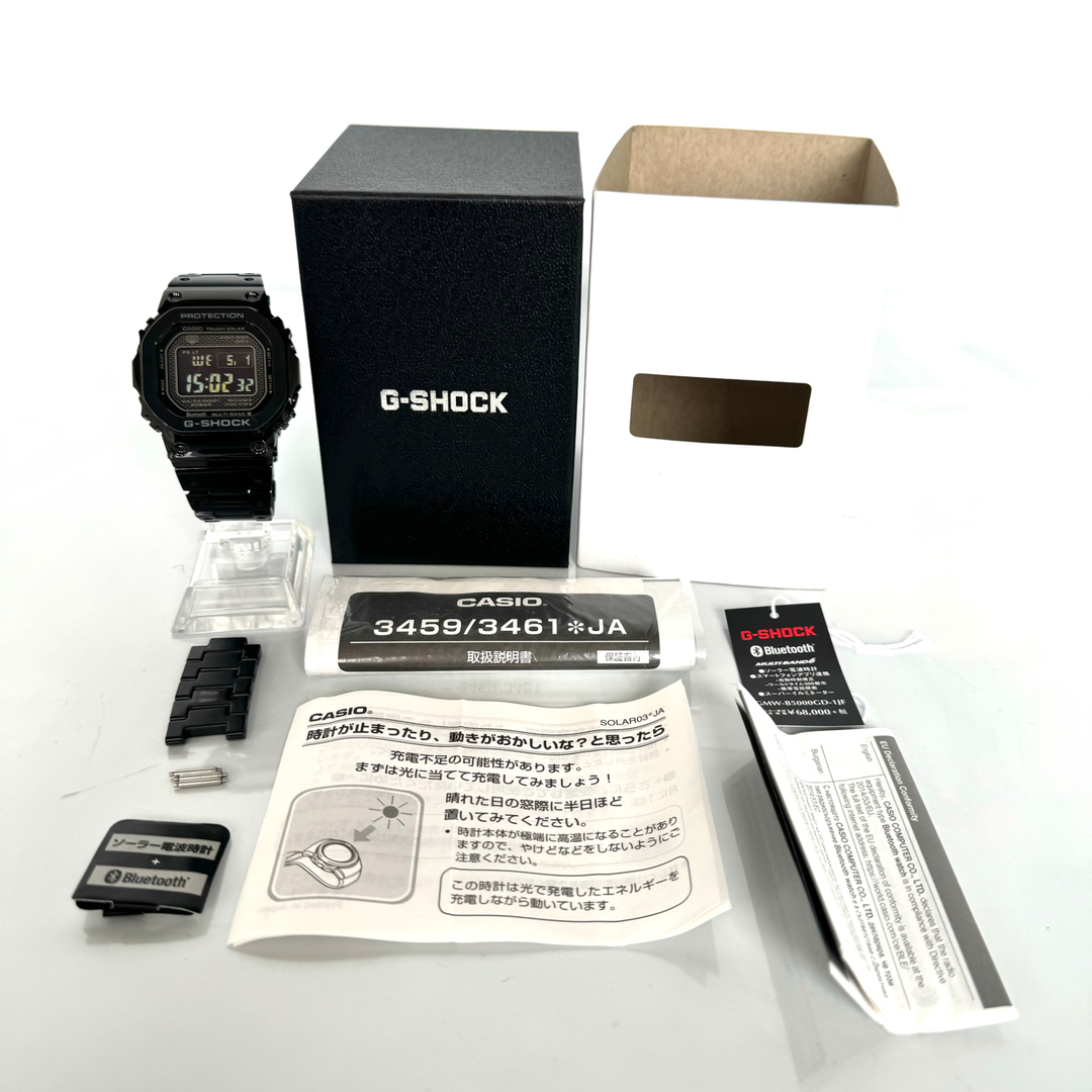 G-SHOCK(ジーショック)の【美品】カシオ　G-SHOCK　ジーショック　GMW-B5000GD-1JF　電波ソーラー　デジタル　黒　Bluetooth メンズの時計(腕時計(デジタル))の商品写真