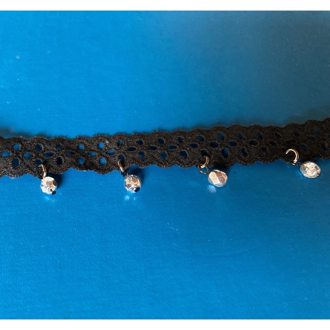 黒チョーカーネックレス　ボヘミアングラス付き レディースのアクセサリー(ネックレス)の商品写真